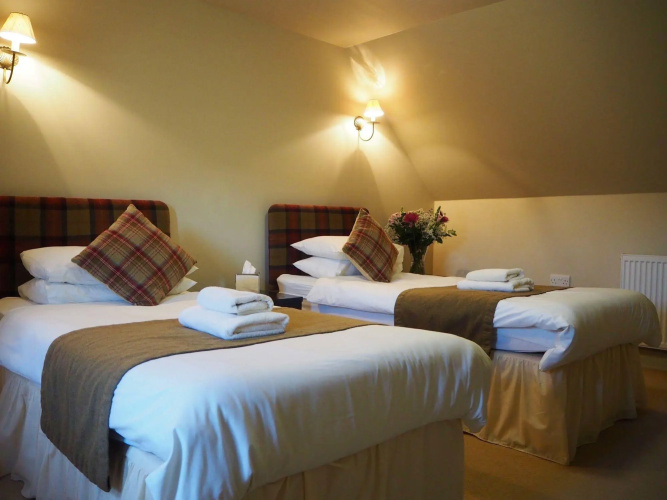 The Loch Ness Inn
