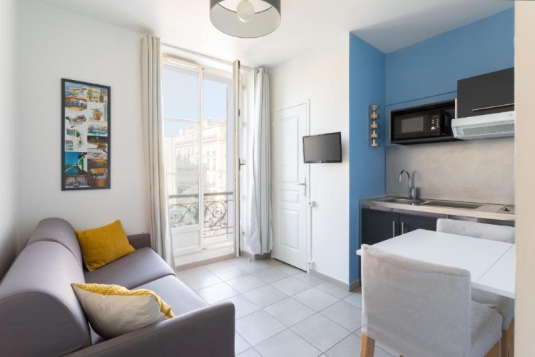 1 Bedroom Apartment