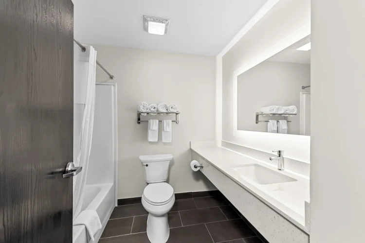 Quadruple Suite