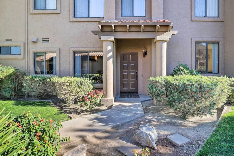 Near Golfing: Palm Desert Condo w/ Pool Access!