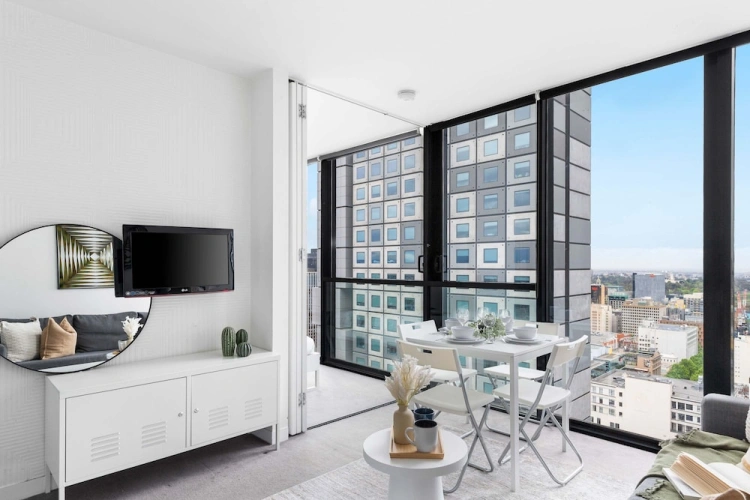 2 Bedrooms Apartment