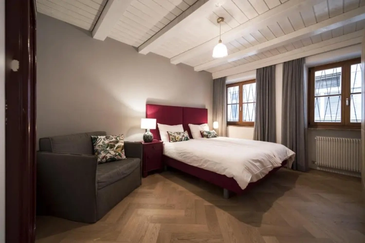2 Bedrooms Apartment