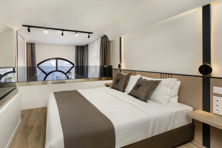 Deluxe Family Suite