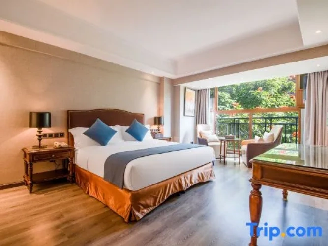 2 Bedrooms Deluxe Quadruple Suite