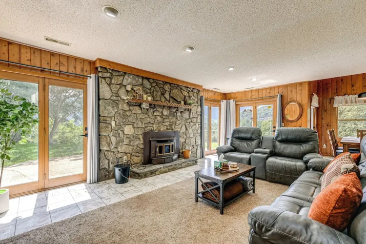 Ski, Hike & Fish: Mtn-view Maggie Valley Retreat