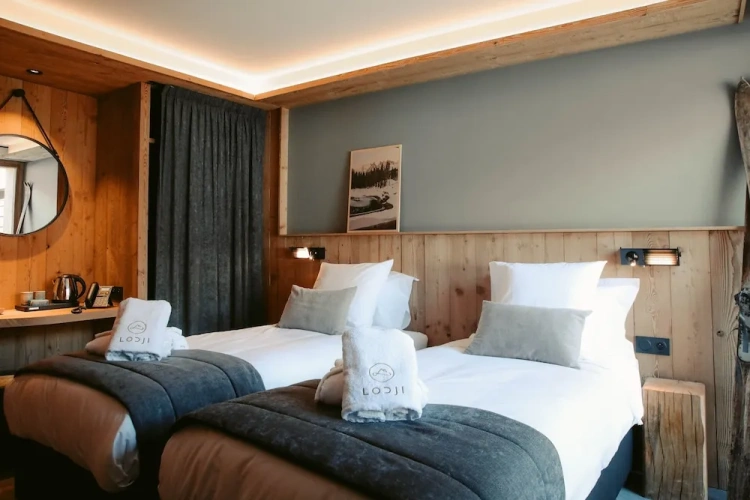 Superior room