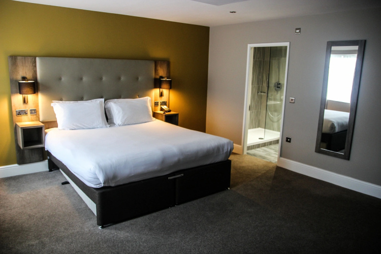 Crabwall Manor Hotel & Spa
