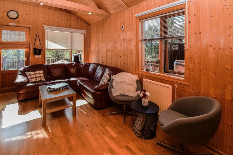 Cottage O12