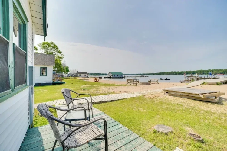2 Bedrooms Cottage