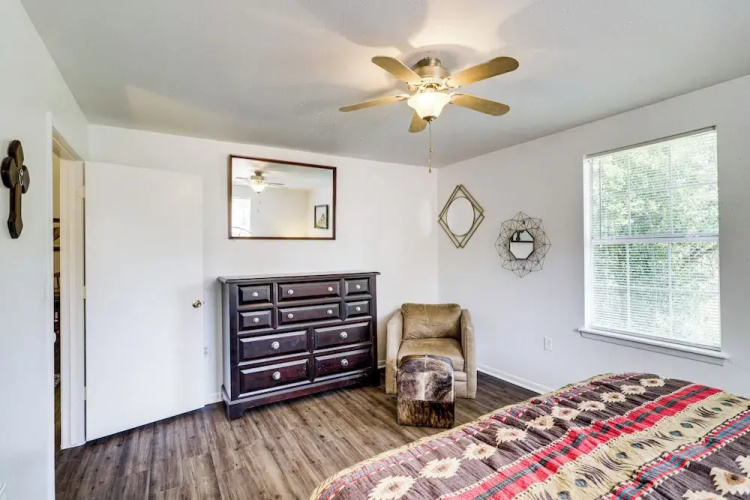 1 Mi to Downtown & Shopping: Quiet Brenham Home