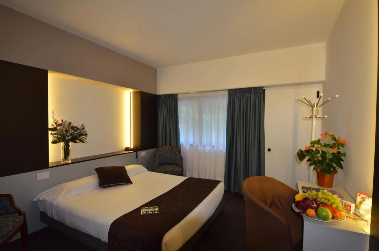 Green Hotel Motel