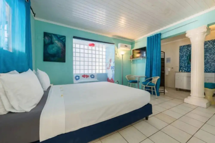 Sunflower Villa Studios By Cmd