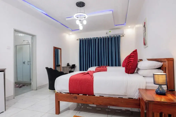 Amakhosi Hotel