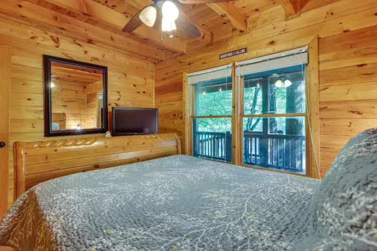 Riverfront Ellijay Cabin w/ Deck + Pool Access!