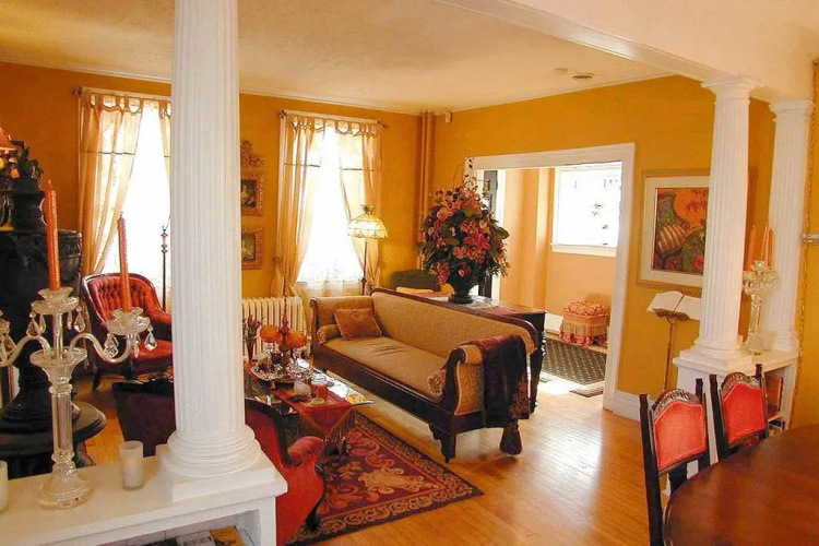 Apple Tree Historic B&B