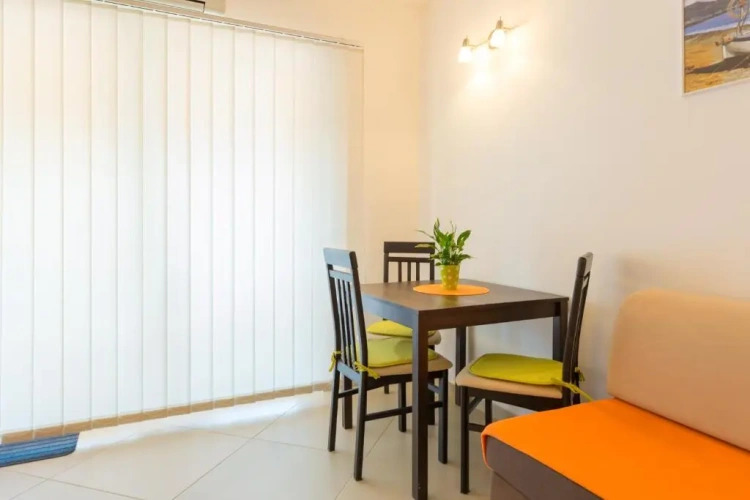 Studio with balcony and with sea view