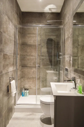 Spacious 3 Bedroom Flat in Marchmont