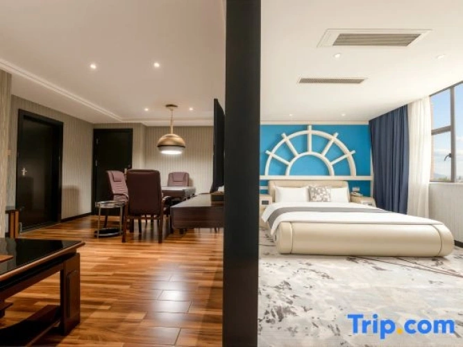 Premier Suite