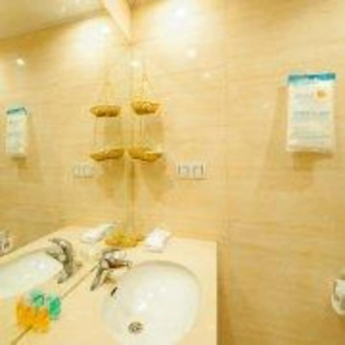 Ru Dong Hotel