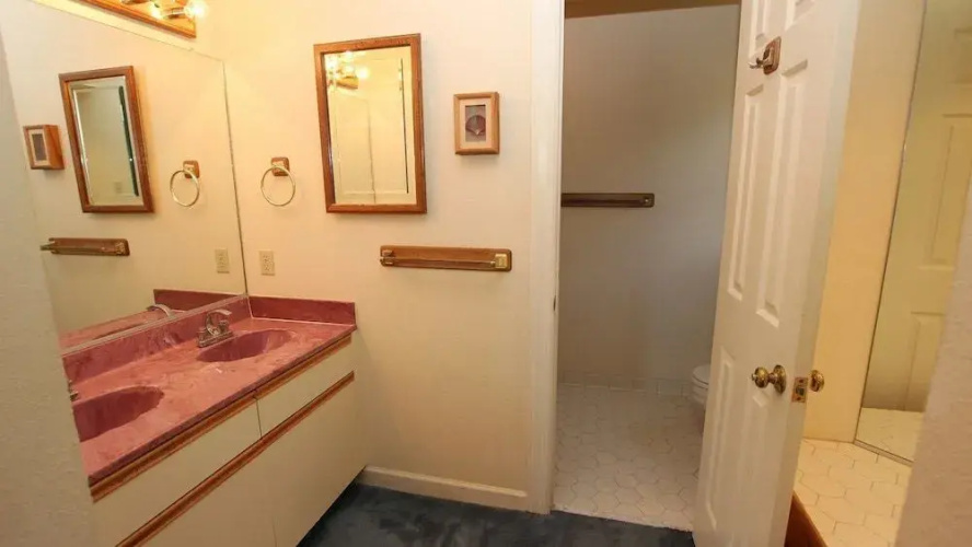 Captains Quarters - 5 Br Home