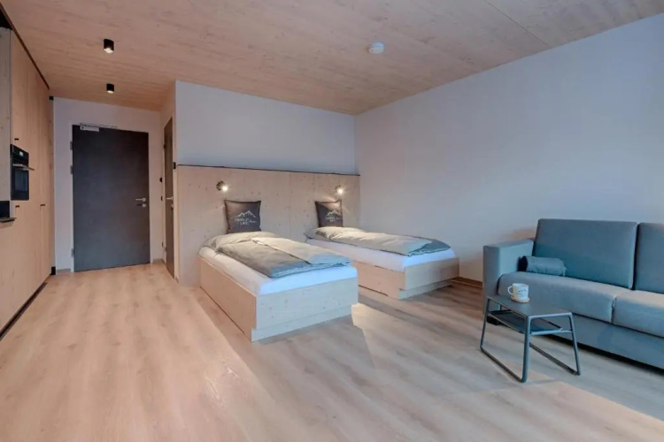 Simple Life Apartments