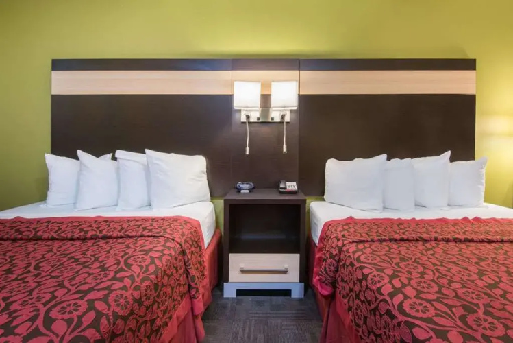 Days Inn By Wyndham Carlsbad, Nm