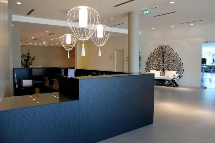 Tag Hotel
