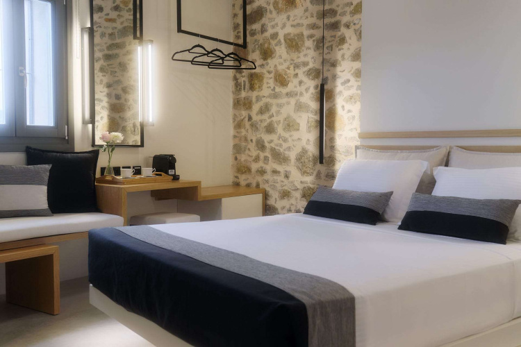 Zaira Hotel