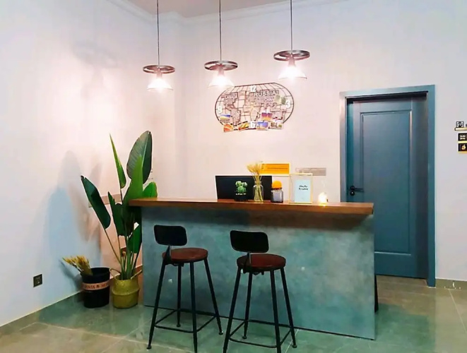 Bulldog Apartment
