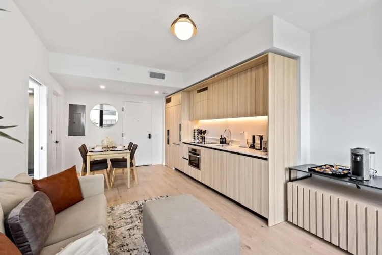 Standard Double room with city view