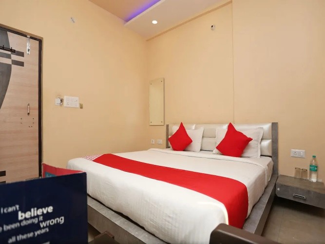 OYO 9321 Adityam inn