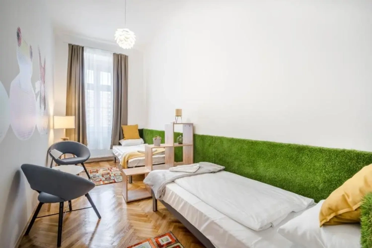 3 Bedrooms Apartment