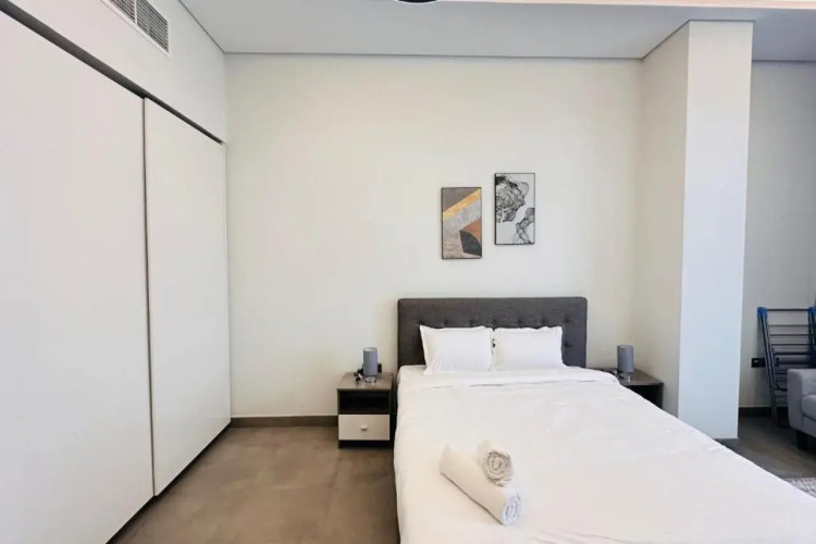 Spacious Studio Apartment Palm View with Big Balcony Free Parking by Belvilla