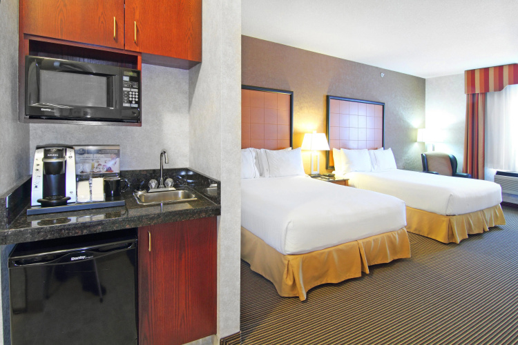 Holiday Inn Express Hotel & Suites Calgary S-Macleod Trail S by IHG