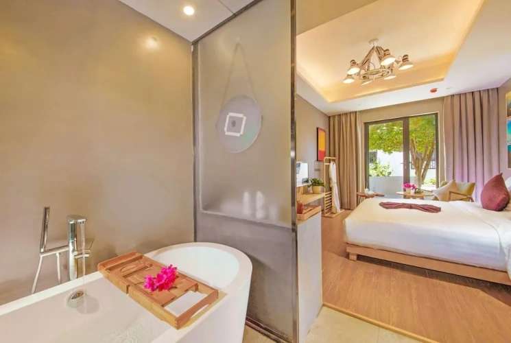 Standard Double room with courtyard view