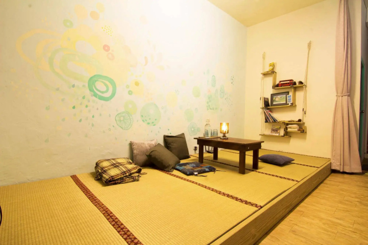 Lis Hostel
