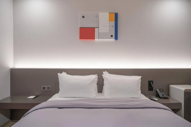 ACT Hotel