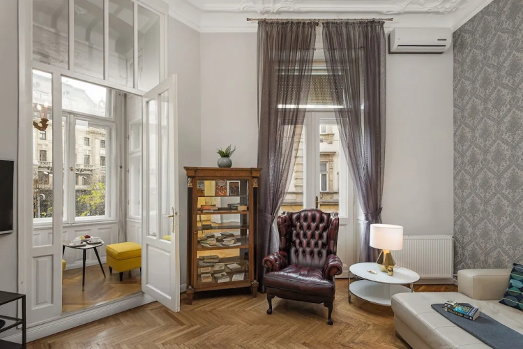 New York Palace View Apartment