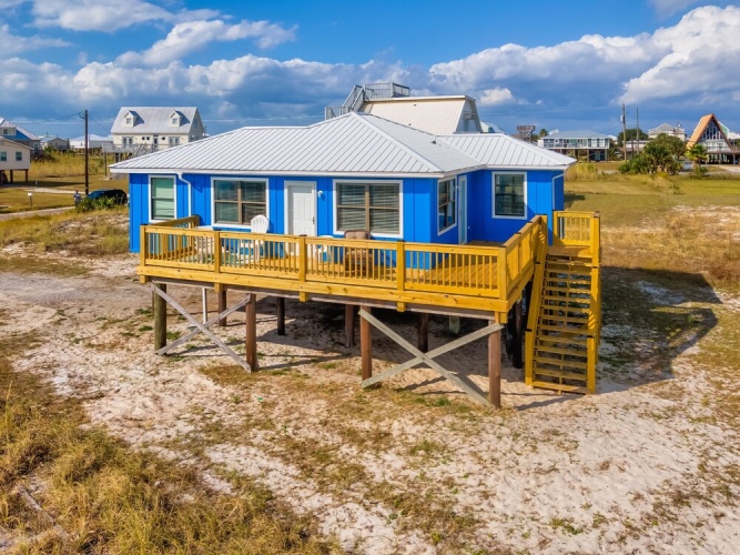 3 Bedrooms Cottage