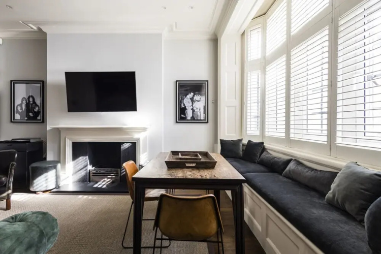 The Berkeley Square Suite