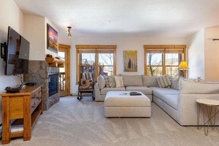 3 Bedrooms Standard room with balcony