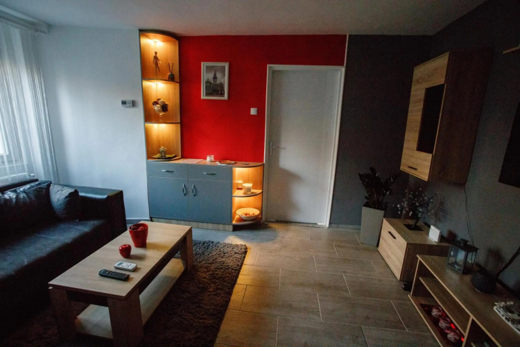 7 Days Premium Apartment