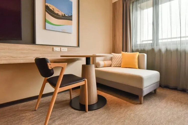 Standard room with city view