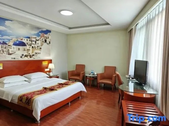Premier Double room with city view