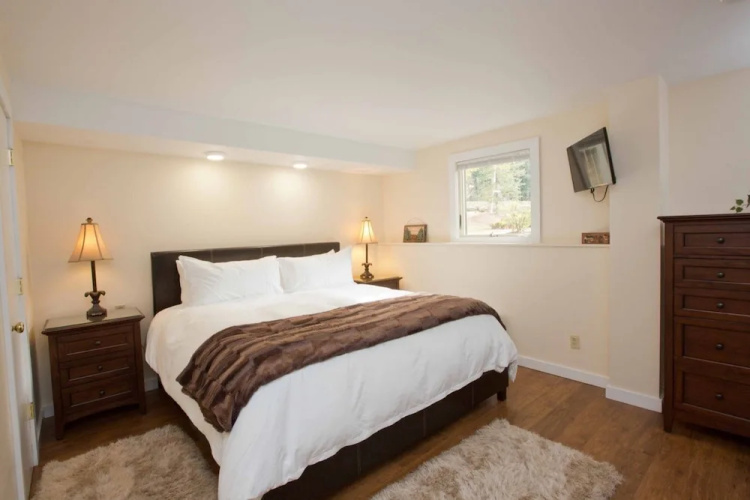 1BR Topnotch Condo