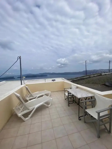 Aeolos Apartments