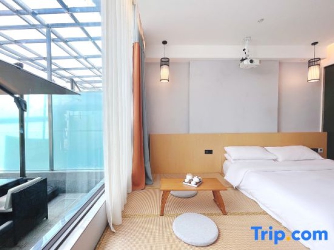 Standard Double room with courtyard view