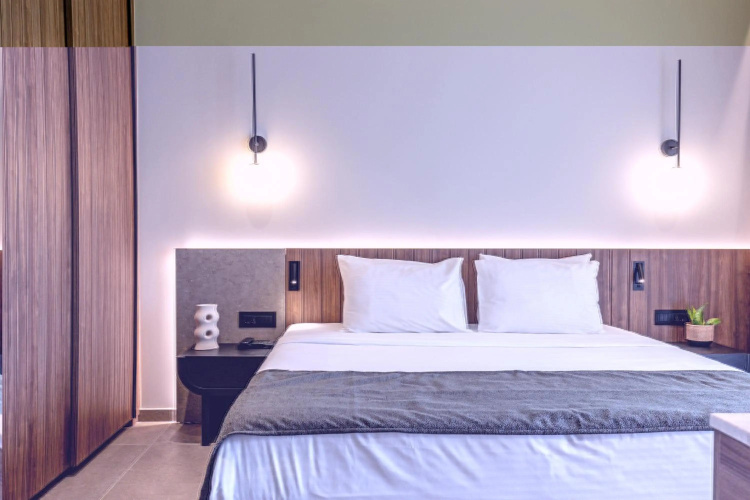 Elios Hill - Sun Kissed Happiness Hotel