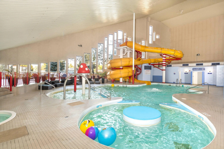 Clarion Pointe photo 15