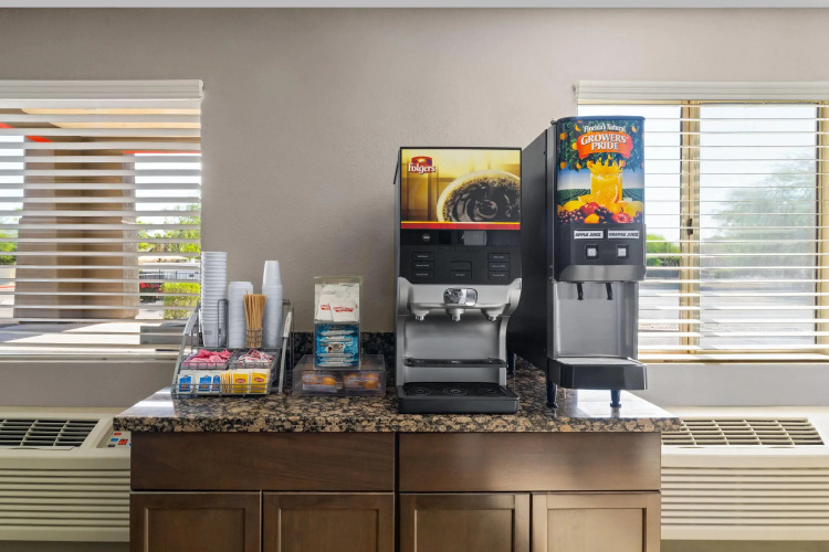 Super 8 by Wyndham Casa Grande